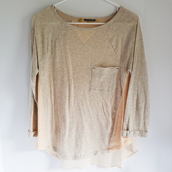 ANTHROPOLOGIE Little Yellow Button Backstory Tee in Oatmeal/Peach M - Picture 6 of 9